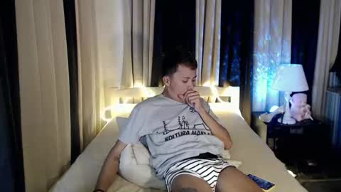 Snapshot of naughty_kirk chatting on January 13, 4:23 pm Kirk online show from January 13, 4:23 pm