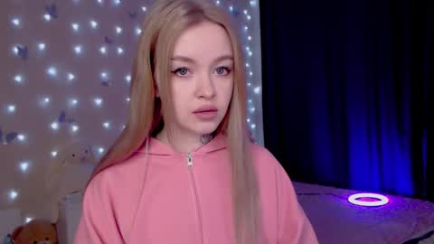 Mable online show from March 3, 1:56 am