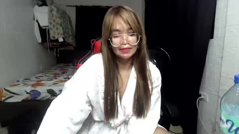 Snapshot of naughty_mariaxx chatting on December 10, 3:33 pm Maria online show from December 10, 3:33 pm