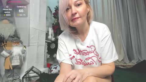 Milena  online show from January 3, 2:51 pm
