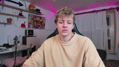 Snapshot of naughty_nik43 chatting on January 8, 3:50 pm Nik online show from January 8, 3:50 pm