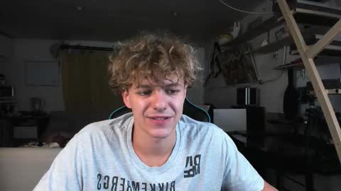 Snapshot of naughty_nik43 chatting on September 21, 5:14 pm Nik online show from September 21, 5:14 pm