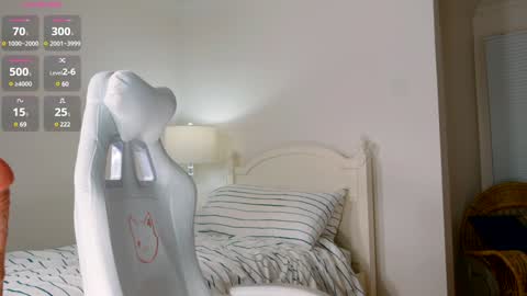 Snapshot of naughty_tilly chatting on January 20, 12:57 am Tilly Mae online show from January 20, 12:57 am