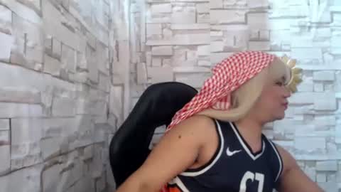 naughty_ursula21xxx online show from January 19, 7:36 am