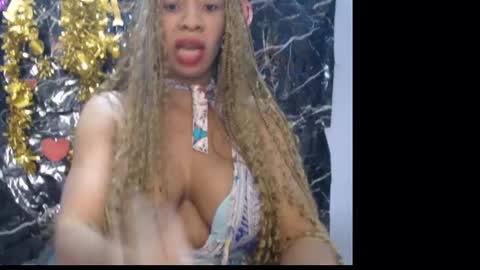 Snapshot of naughty_xxbunny chatting on February 15, 8:54 am beauty online show from February 15, 8:54 am