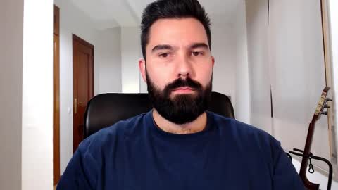 Snapshot of naughtybear_69 chatting on November 5, 10:48 am Tom online show from November 5, 10:48 am