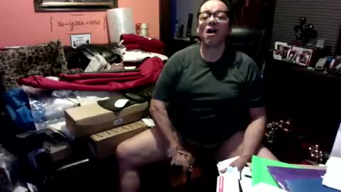 Snapshot of naughtybone chatting on March 27, 5:46 am naughtybone online show from March 27, 5:46 am