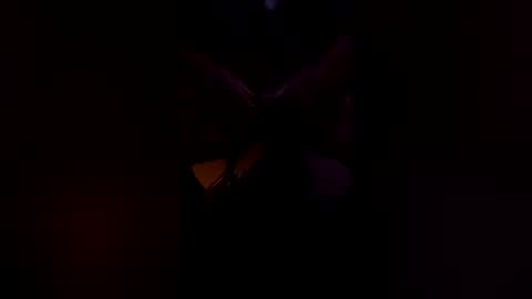 Snapshot of naughtybone chatting on April 25, 3:31 am naughtybone online show from April 25, 3:31 am