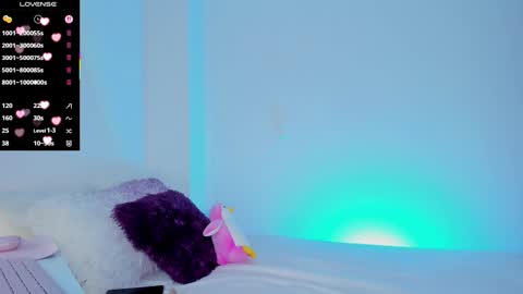      online show from November 8, 11:14 pm