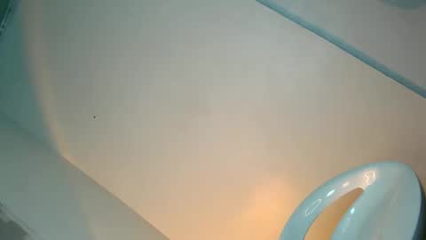 naughtybynight28 online show from May 22, 1:28 pm