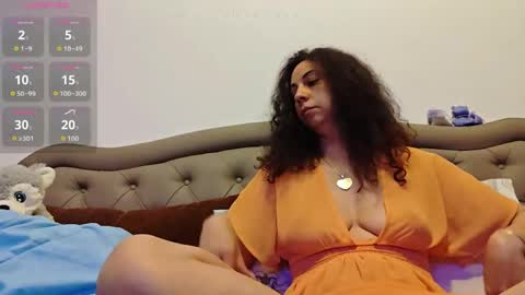 naughtycurls2026 online show from May 18, 6:25 pm