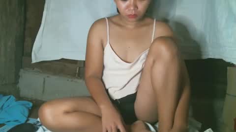 naughtycuttieangel online show from March 18, 5:38 pm