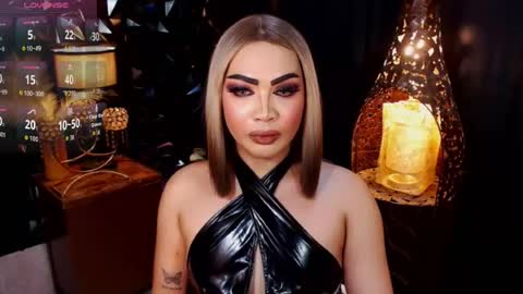 Snapshot of naughtyfridah chatting on June 20, 5:38 pm naughtyfridah online show from June 20, 5:38 pm