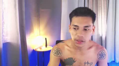 Snapshot of naughtyfuck_boy chatting on April 19, 2:00 am naughtyfuck_boy online show from April 19, 2:00 am