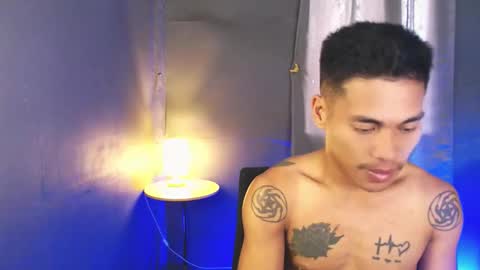 Snapshot of naughtyfuck_boy chatting on May 3, 12:27 am naughtyfuck_boy online show from May 3, 12:27 am