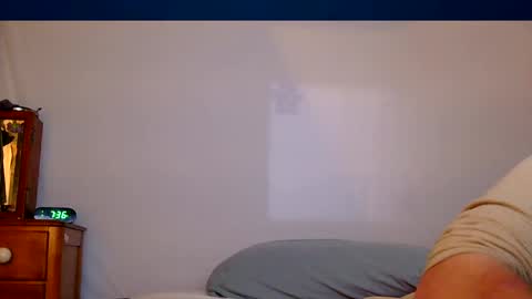 Snapshot of naughtyfucker4u269 chatting on December 7, 12:30 am INDY online show from December 7, 12:30 am