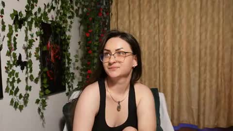 Snapshot of naughtyhomemade17 chatting on September 27, 11:04 am Mya Alexya online show from September 27, 11:04 am