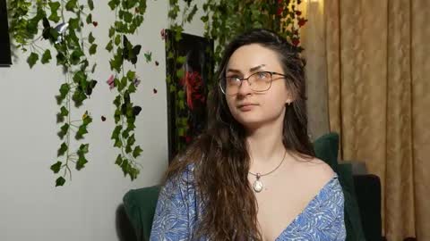 Mya Alexya online show from December 5, 11:30 am