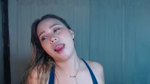 Snapshot of naughtyhotsexyjean chatting on June 9, 2:45 am miss jean online show from June 9, 2:45 am