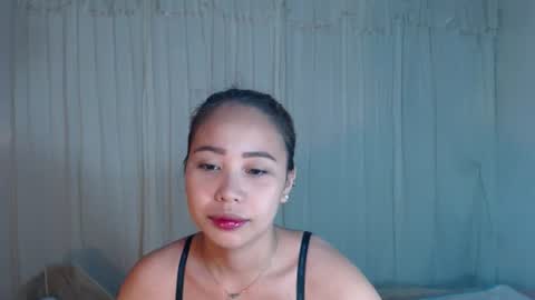 Snapshot of naughtyhotsexyjean chatting on June 19, 11:19 pm miss jean online show from June 19, 11:19 pm