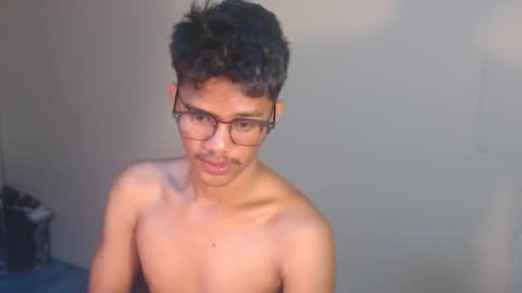 Snapshot of naughtyjosh_ chatting on February 3, 11:32 pm Josh online show from February 3, 11:32 pm