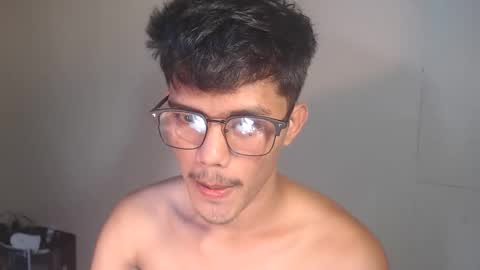 Snapshot of naughtyjosh_ chatting on February 9, 10:08 am Josh online show from February 9, 10:08 am