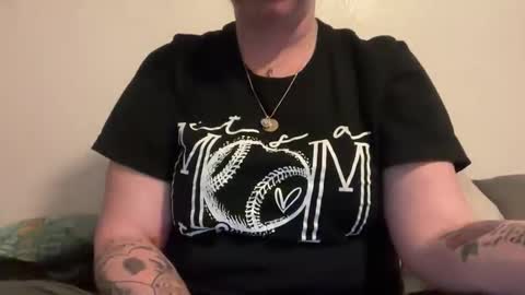 naughtylilkittten online show from February 25, 5:06 am