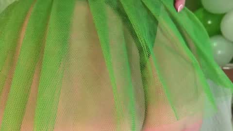 Snapshot of naughtymilfx_ chatting on March 15, 3:12 am online show from March 15, 3:12 am