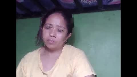 naughtymom26 online show from April 6, 1:25 am