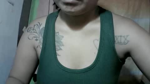 naughtymom_33 online show from November 4, 8:08 pm