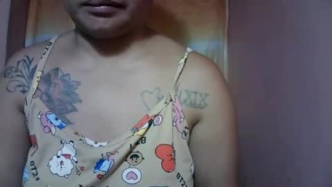 naughtymom_33 online show from December 4, 7:44 pm