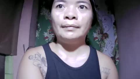 naughtymom_33 online show from May 22, 9:42 pm