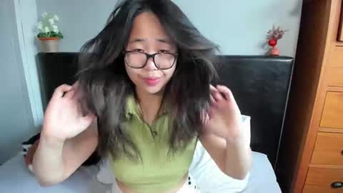 Gigi Chu  online show from March 23, 7:34 am