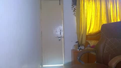 nishi online show from April 30, 8:53 am