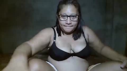 juls online show from May 21, 3:19 pm