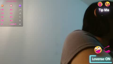 Snapshot of naughtyplayass chatting on June 20, 5:05 pm naughtyplayass online show from June 20, 5:05 pm