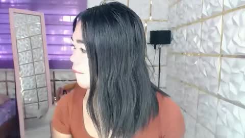 Snapshot of naughtyprincessmae chatting on April 13, 1:00 am PrincessMae online show from April 13, 1:00 am