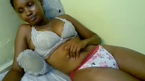 naughtyqueen online show from February 2, 12:09 am