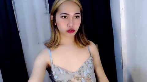 Kyla online show from December 8, 3:56 pm