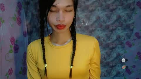 Snapshot of naughtysunshinepinay chatting on June 22, 3:25 am Celine online show from June 22, 3:25 am