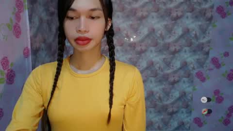 Snapshot of naughtysunshinepinay chatting on July 12, 12:34 am Celine online show from July 12, 12:34 am