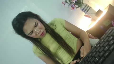 naughtywildvenice online show from February 12, 4:44 pm