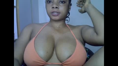 Snapshot of naughtyxcuntx chatting on June 10, 3:44 pm naughtyxcuntx online show from June 10, 3:44 pm