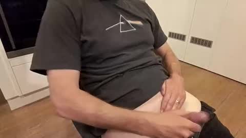 Snapshot of naughtyxdaddy chatting on October 11, 2:15 pm James online show from October 11, 2:15 pm