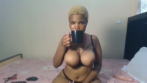 Snapshot of naughtyzuri chatting on September 23, 4:37 am naughty online show from September 23, 4:37 am
