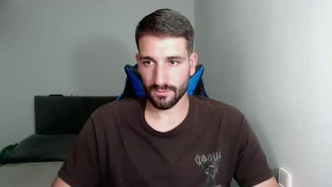 Snapshot of naugthy18boy chatting on December 11, 8:50 pm Nico online show from December 11, 8:50 pm