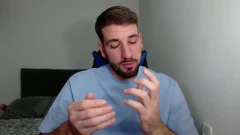 Snapshot of naugthy18boy chatting on January 2, 7:40 pm Nico online show from January 2, 7:40 pm