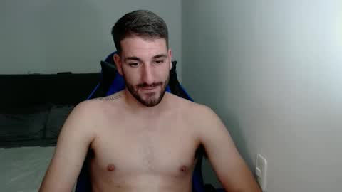 Snapshot of naugthy18boy chatting on February 6, 10:32 pm Nico online show from February 6, 10:32 pm