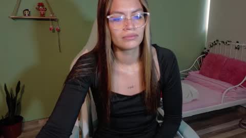 Snapshot of naugthy_muse chatting on February 15, 6:04 pm sabrina online show from February 15, 6:04 pm