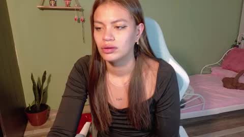 Snapshot of naugthy_muse chatting on February 16, 6:31 am sabrina online show from February 16, 6:31 am